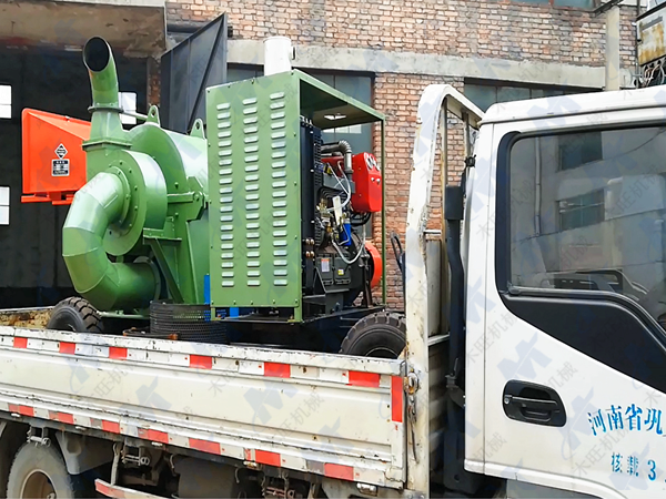 鋸末粉碎機裝車發(fā)往遼寧鐵嶺